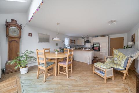 4 bedroom end of terrace house for sale, Exeter EX2