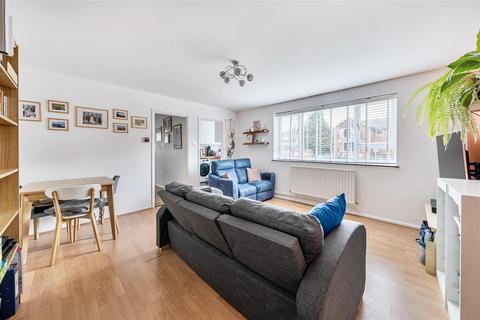 2 bedroom apartment for sale, Adelaide Road, Surbiton