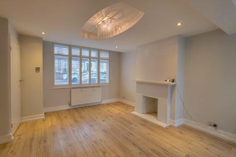 2 bedroom terraced house to rent, Elstree Gardens, Belvedere, DA17 5DR