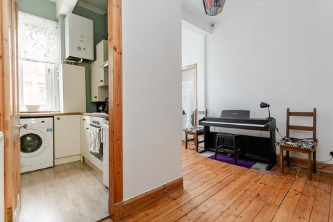 undefined, Hermitage Park, Leith, Edinburgh, EH6