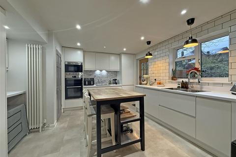 4 bedroom detached house for sale, Ellesmere Drive, Shrewsbury