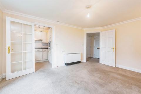 1 bedroom retirement property to rent, 38 Calcot Priory, Bath Road RG31