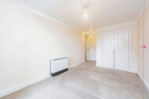 1 bedroom retirement property to rent, 38 Calcot Priory, Bath Road RG31