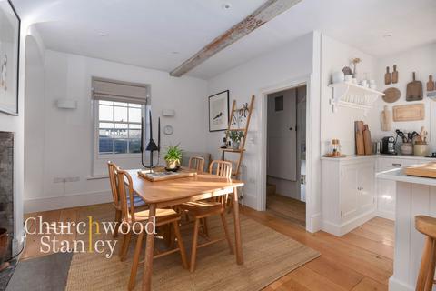 2 bedroom terraced house for sale, High Street, Mistley, CO11