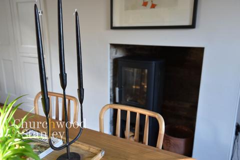 2 bedroom terraced house for sale, High Street, Mistley, CO11