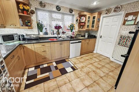2 bedroom detached bungalow for sale, Sutton St James PE12