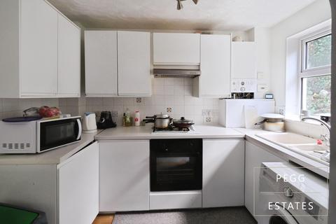 3 bedroom semi-detached house for sale, Embury Close, Kingskerswell, Newton Abbot