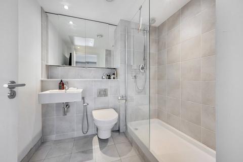 2 bedroom apartment to rent, Marsh Wall, London, E14