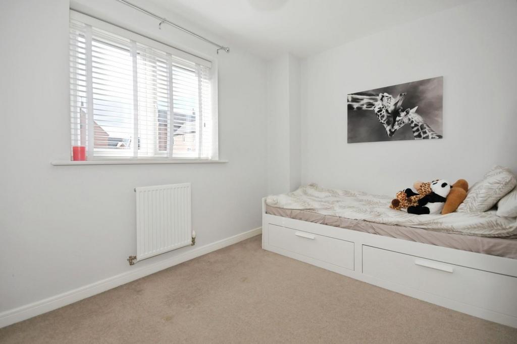BED 2 01.jpg