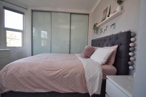 1 bedroom flat to rent, Enys Road, Eastbourne BN21