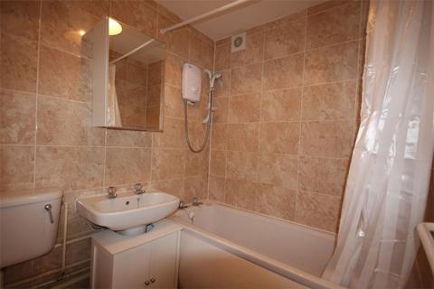 Studio to rent, Pempath Place, Wembley