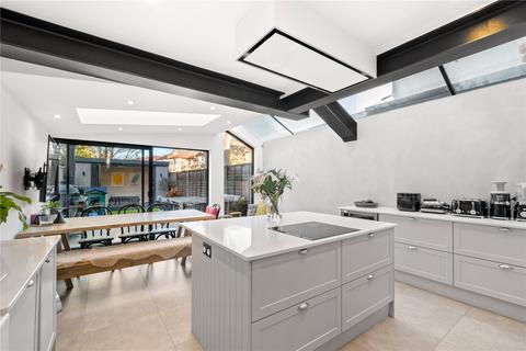 Hydethorpe Road, London, SW12