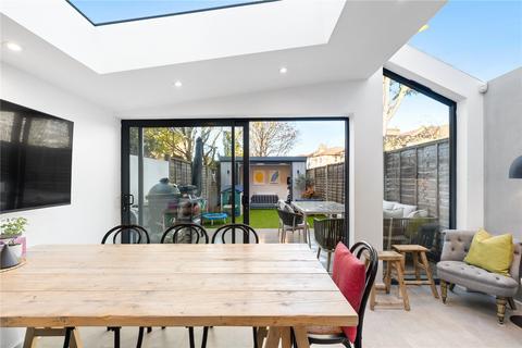5 bedroom terraced house for sale, Hydethorpe Road, London, SW12