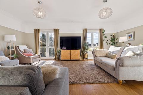 4 bedroom terraced house to rent, Southview Grove, Bearsden, Glasgow, East Dunbartonshire