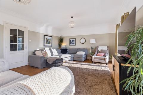 4 bedroom terraced house to rent, Southview Grove, Bearsden, Glasgow, East Dunbartonshire