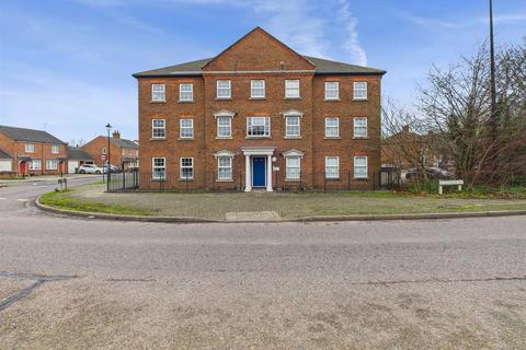 2 bedroom flat for sale, Woodmans Croft, Aylesbury HP19