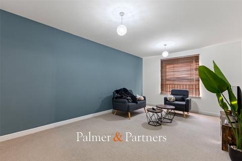 2 bedroom apartment for sale, Chariot Drive, Colchester, Essex, CO2