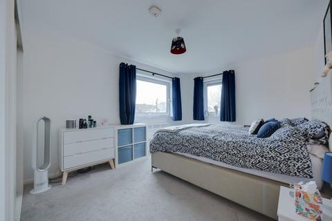 2 bedroom flat for sale, Crescent Way, St. Lukes Court Crescent Way, RH15