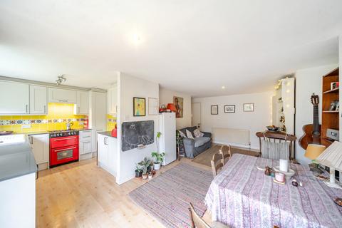 4 bedroom terraced house for sale, Ardgowan Road, London