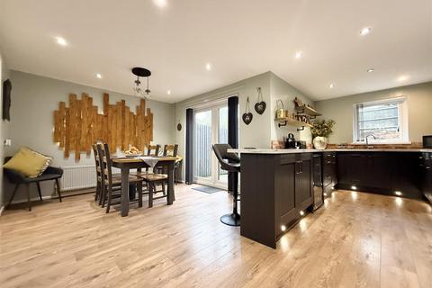 3 bedroom semi-detached house for sale, Saffron Lane, Leicester LE2