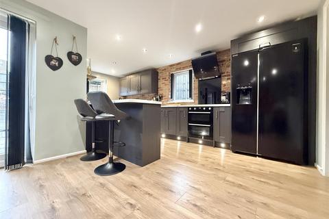 3 bedroom semi-detached house for sale, Saffron Lane, Leicester LE2