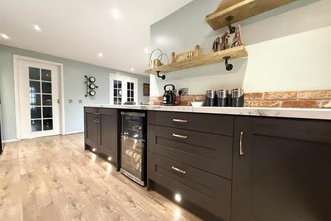 3 bedroom semi-detached house for sale, Saffron Lane, Leicester LE2