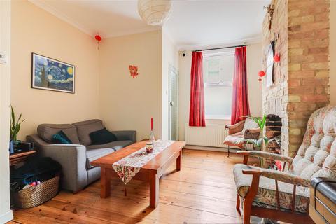 2 bedroom end of terrace house for sale, Sturton Street, Cambridge CB1