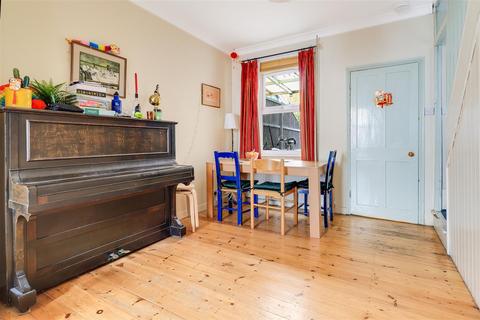 2 bedroom end of terrace house for sale, Sturton Street, Cambridge CB1