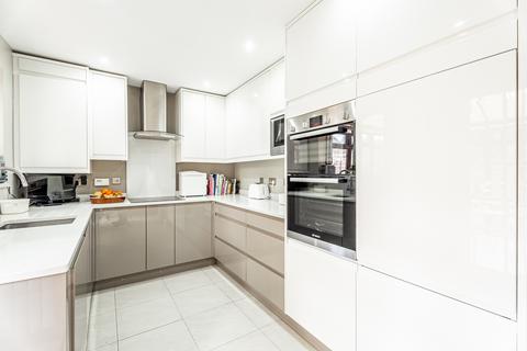 3 bedroom detached house for sale, Darwin Close, St. Albans AL3