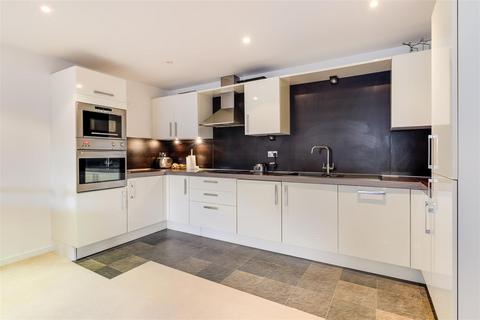 2 bedroom flat for sale, Homerton Street, Cambridge CB2