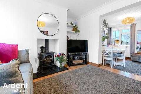 3 bedroom terraced house for sale, The Causeway Heybridge, Maldon