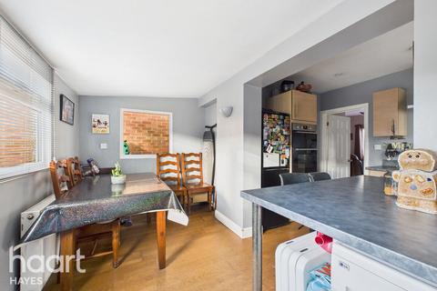 4 bedroom semi-detached house for sale, Hurstfield Crescent, Hayes