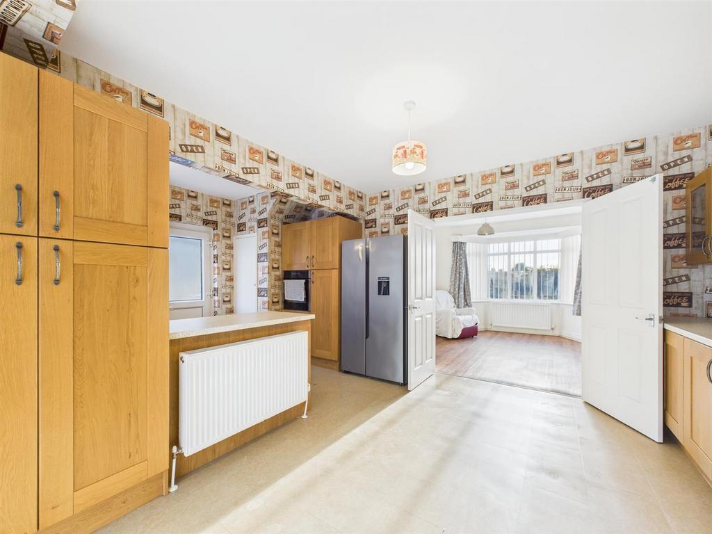 KITCHEN THREE.jpg