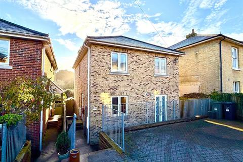 3 bedroom detached house for sale, Clatterford Road, Newport