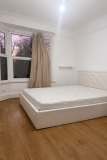 2 bedroom flat to rent, Bourne Hill, London N13