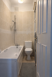 2 bedroom flat to rent, Bourne Hill, London N13