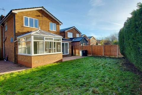 4 bedroom detached house for sale, Mainwaring Drive, Cheshire SK9