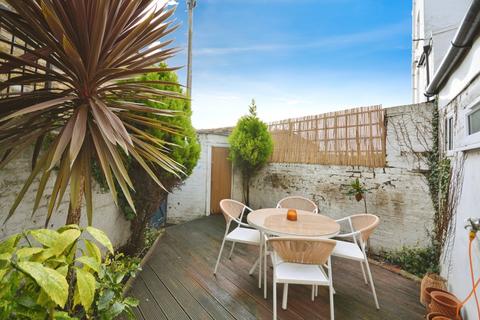 1 bedroom flat for sale, Northdown Road, Margate