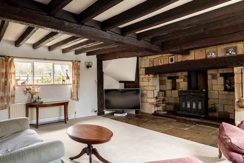 5 bedroom detached house for sale, Moats Lane, South Nutfield