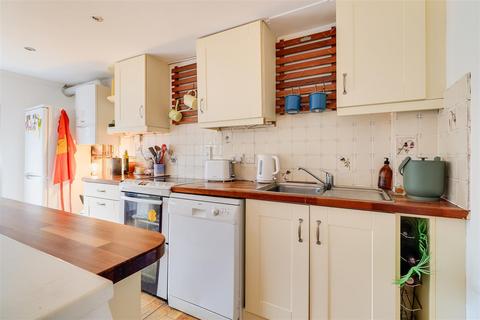 1 bedroom flat for sale, Russell Street, Cambridge CB2