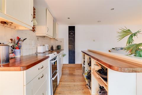 1 bedroom flat for sale, Russell Street, Cambridge CB2