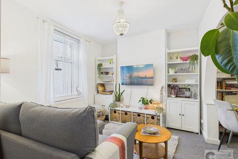 2 bedroom end of terrace house for sale, Manor Cottages, Wolborough Street