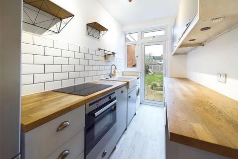 3 bedroom terraced house for sale, Rydens Grove, Walton-On-Thames