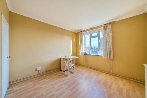 2 bedroom flat for sale, Darlan Road, London, SW6