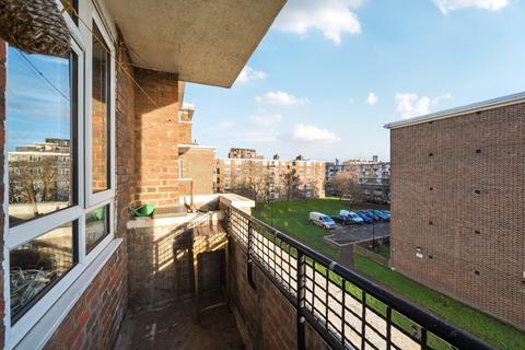 2 bedroom flat for sale, Darlan Road, London, SW6