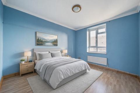 2 bedroom flat for sale, Darlan Road, Fulham, London, SW6