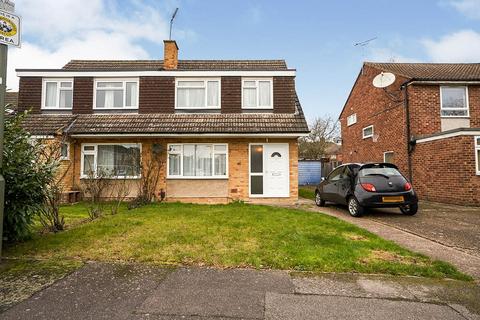 4 bedroom semi-detached house to rent, Nobles Way, Surrey TW20
