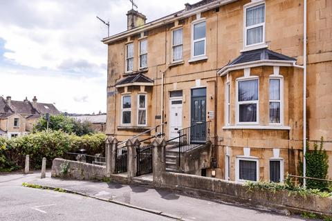 1 bedroom flat to rent, Victoria Terrace, Bath BA2