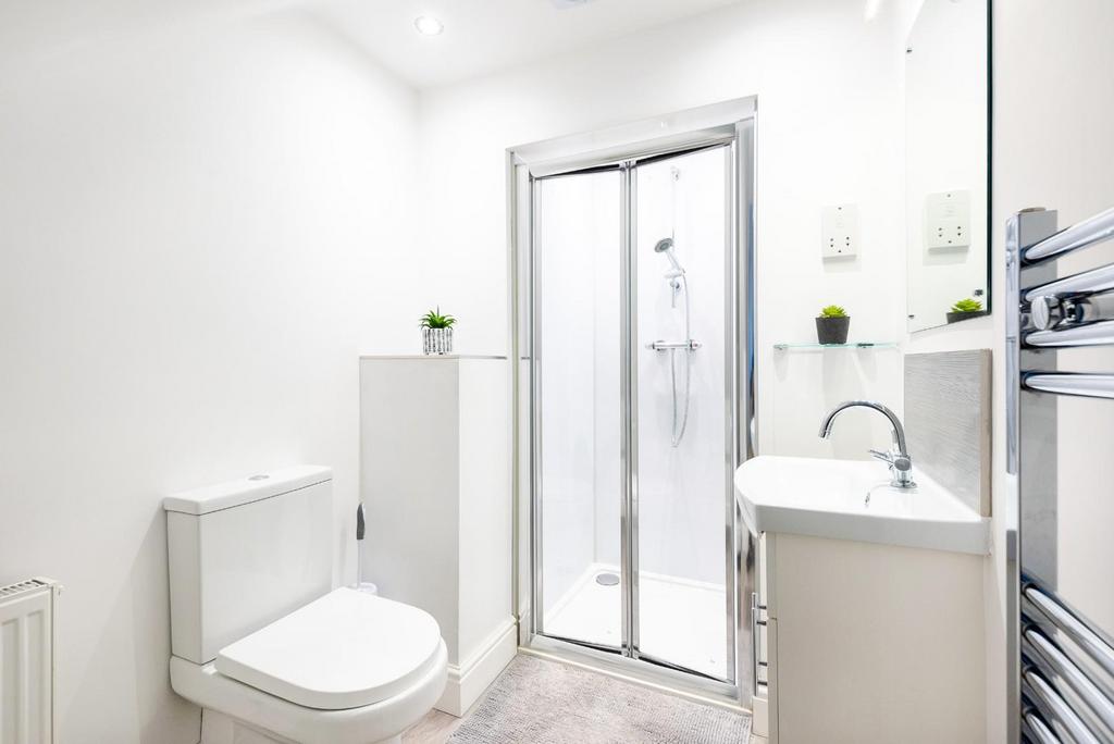 Flat 2, 2 Victoria Terrace, Bath-4.jpg