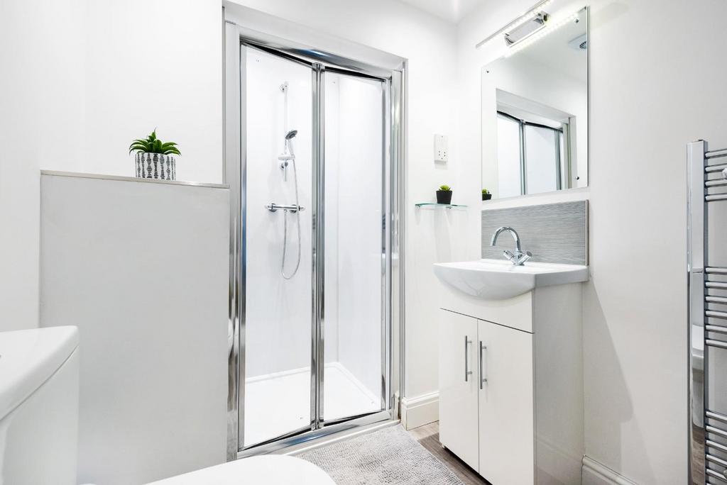 Flat 2, 2 Victoria Terrace, Bath-5.jpg